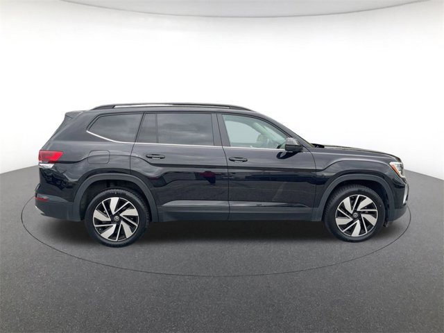 2024 Volkswagen Atlas SE Technology photo 2