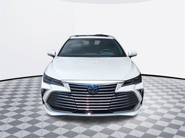 2019 Lexus ES 300h photo 2