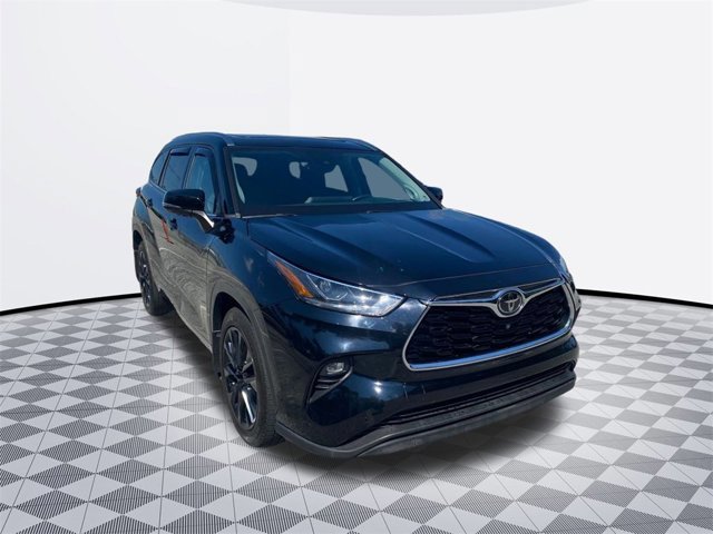 2020 Toyota Highlander Limited photo 3