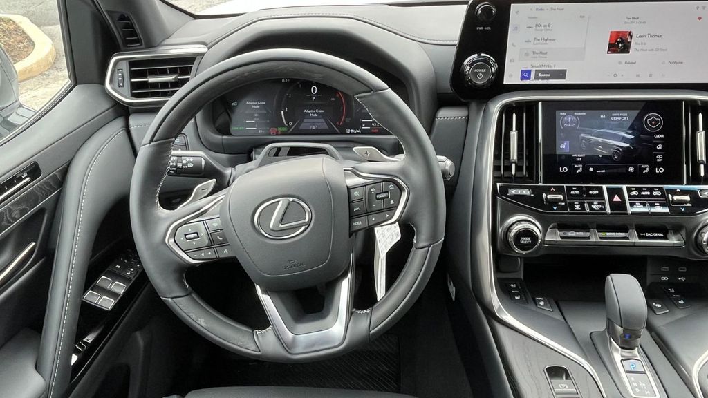 2026 Lexus LX 700h Luxury - Photo 8
