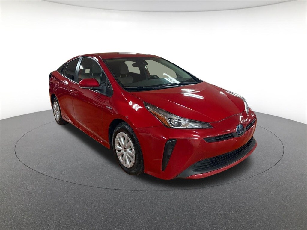 2021 Toyota Prius L Eco photo 3