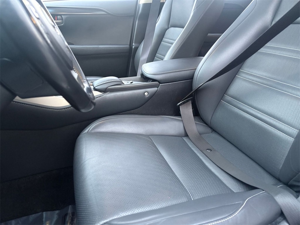 Image of 2017 LEXUS NX 200t