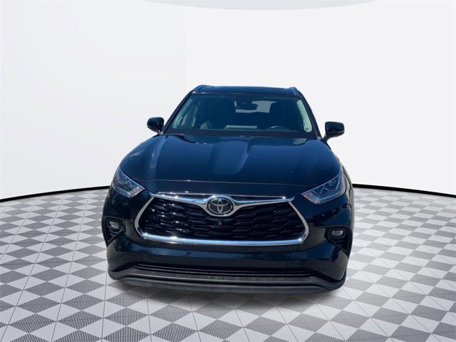 2020 Toyota Highlander Limited photo 2