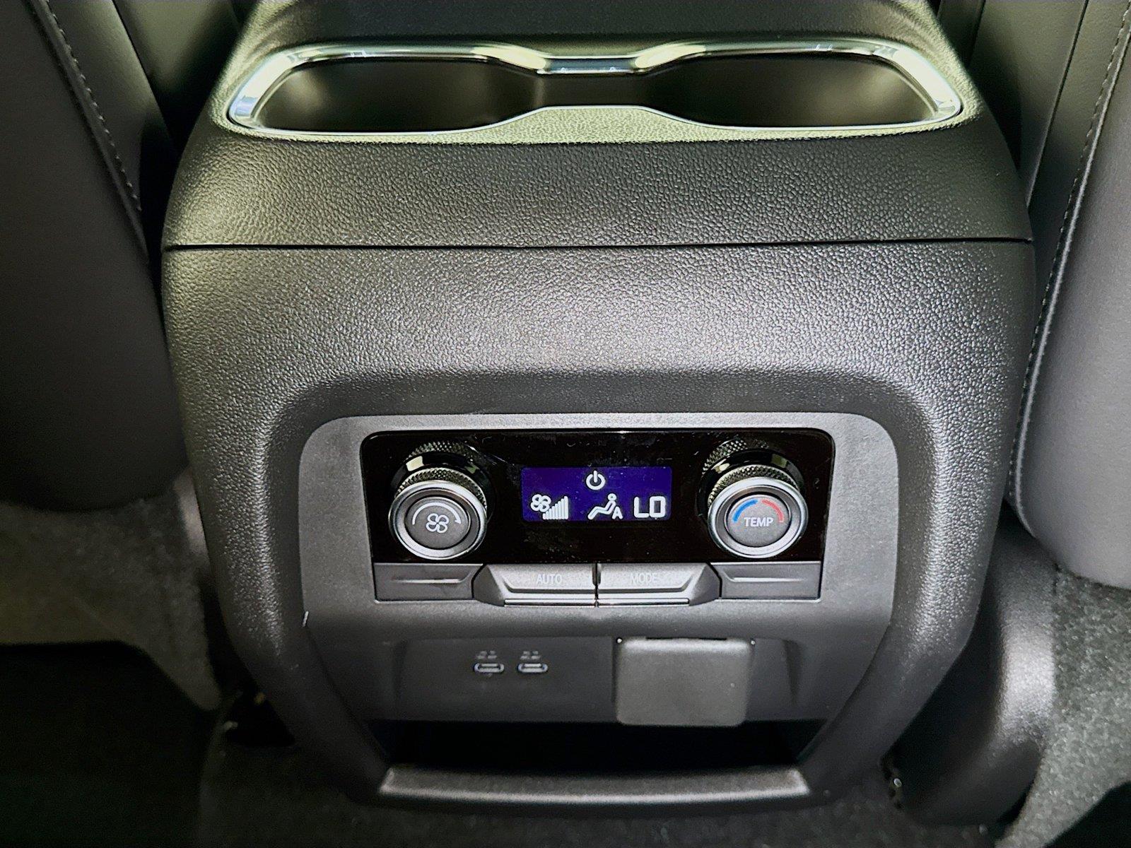2026 Buick Enclave Sport Touring - Photo 14