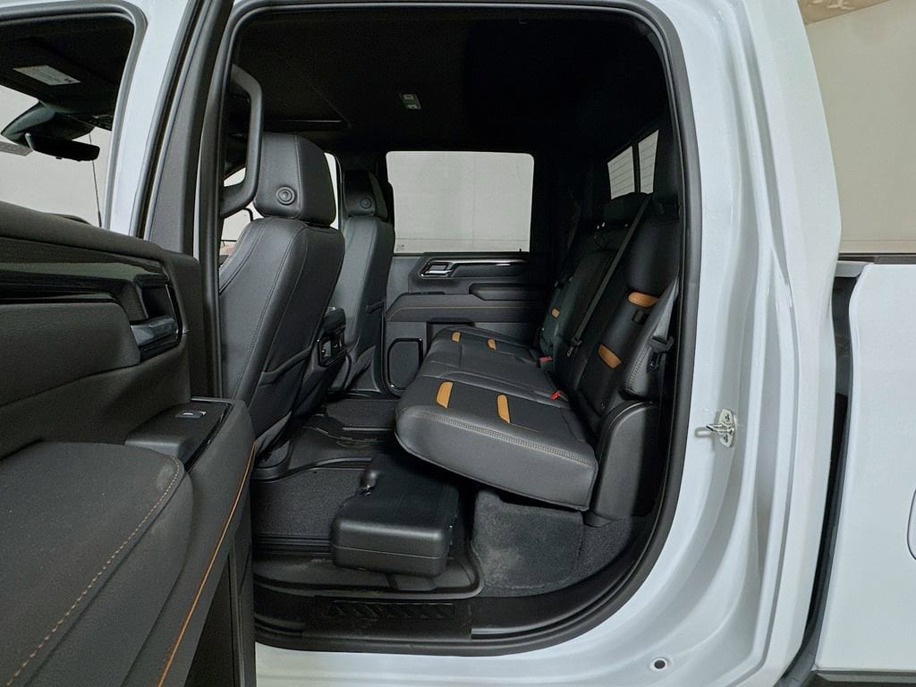 2026 GMC Sierra 2500HD AT4 - Photo 13
