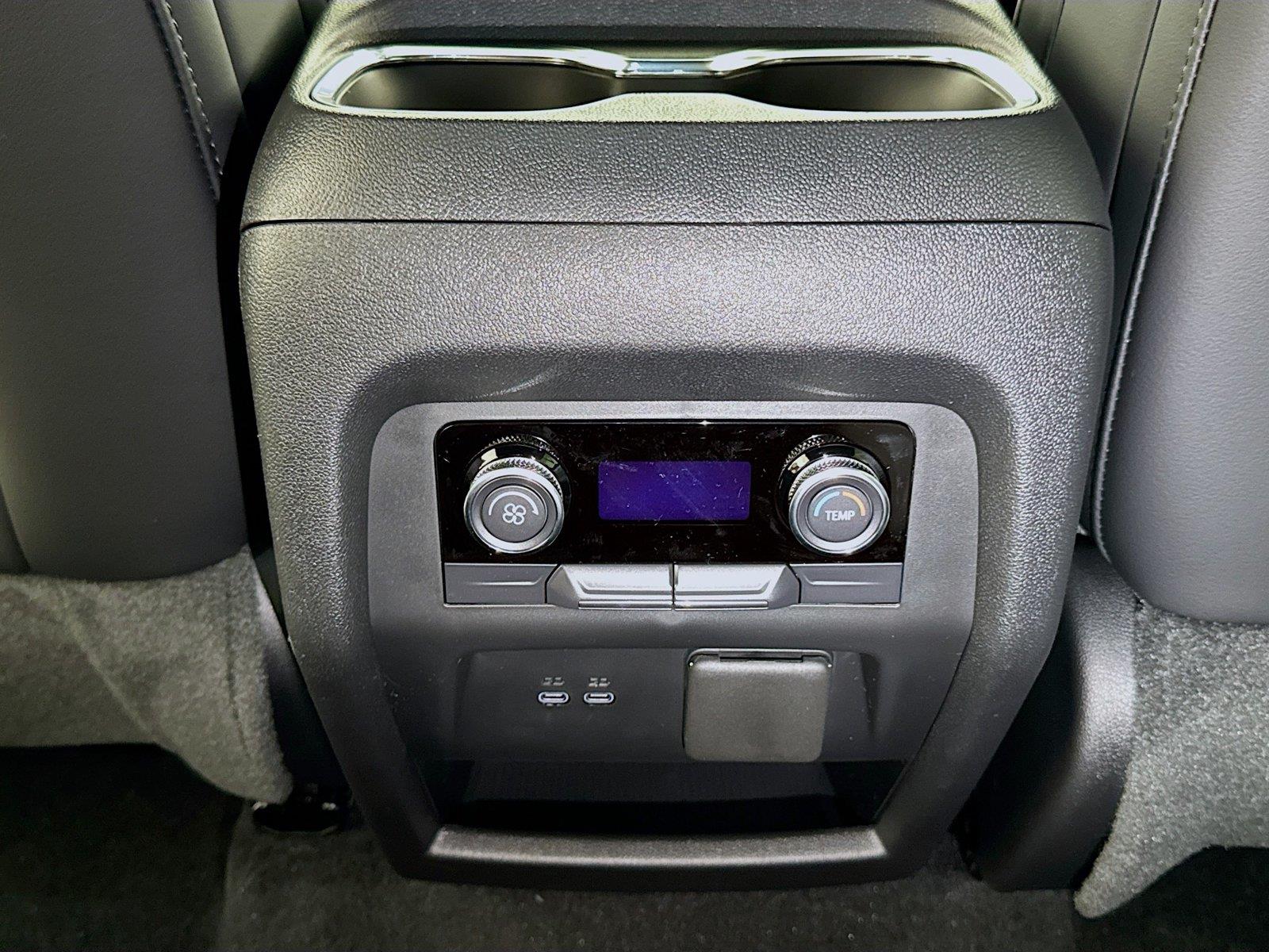 2026 Buick Enclave Sport Touring - Photo 14