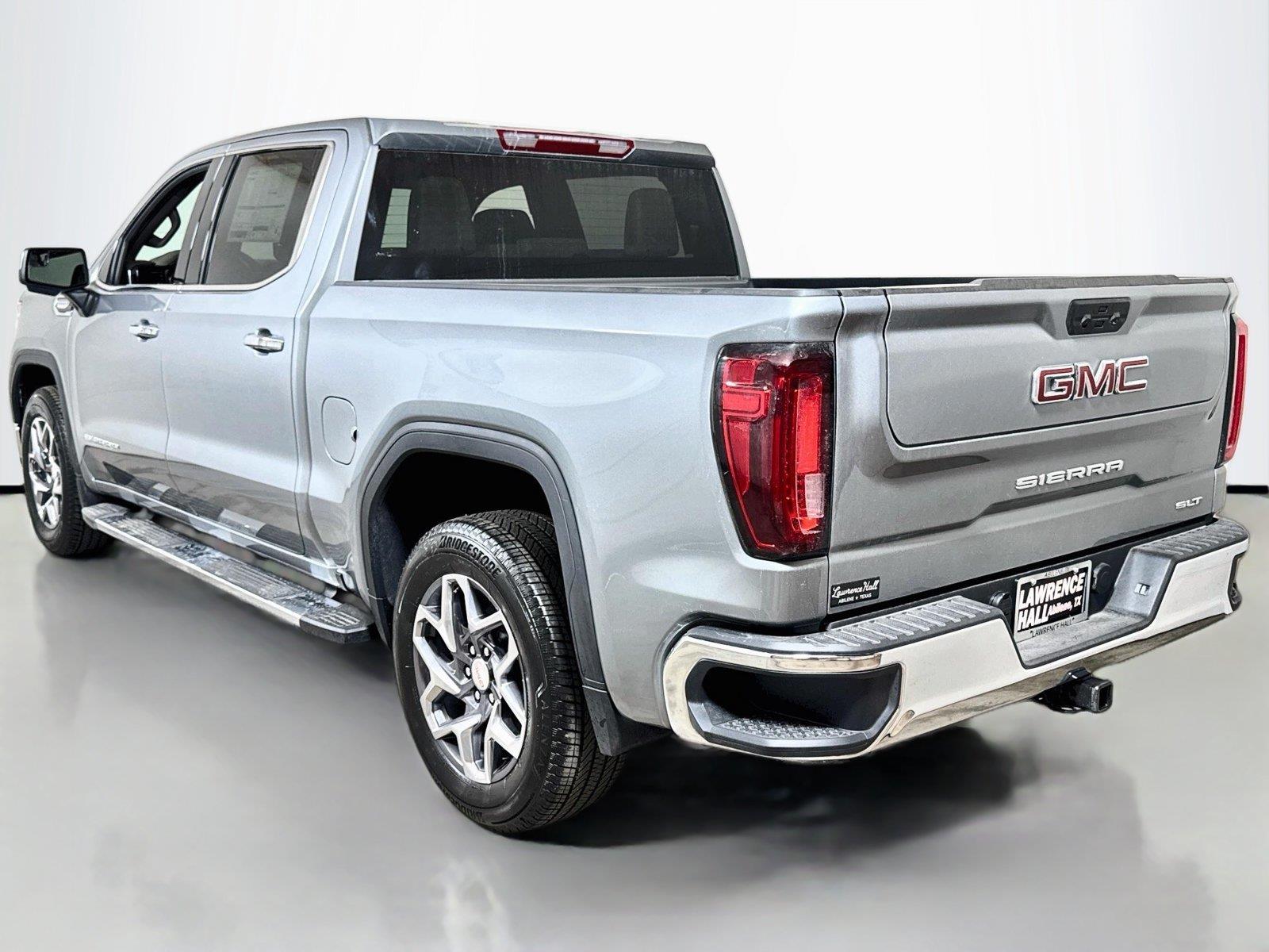 2026 GMC Sierra 1500 SLT - Photo 3