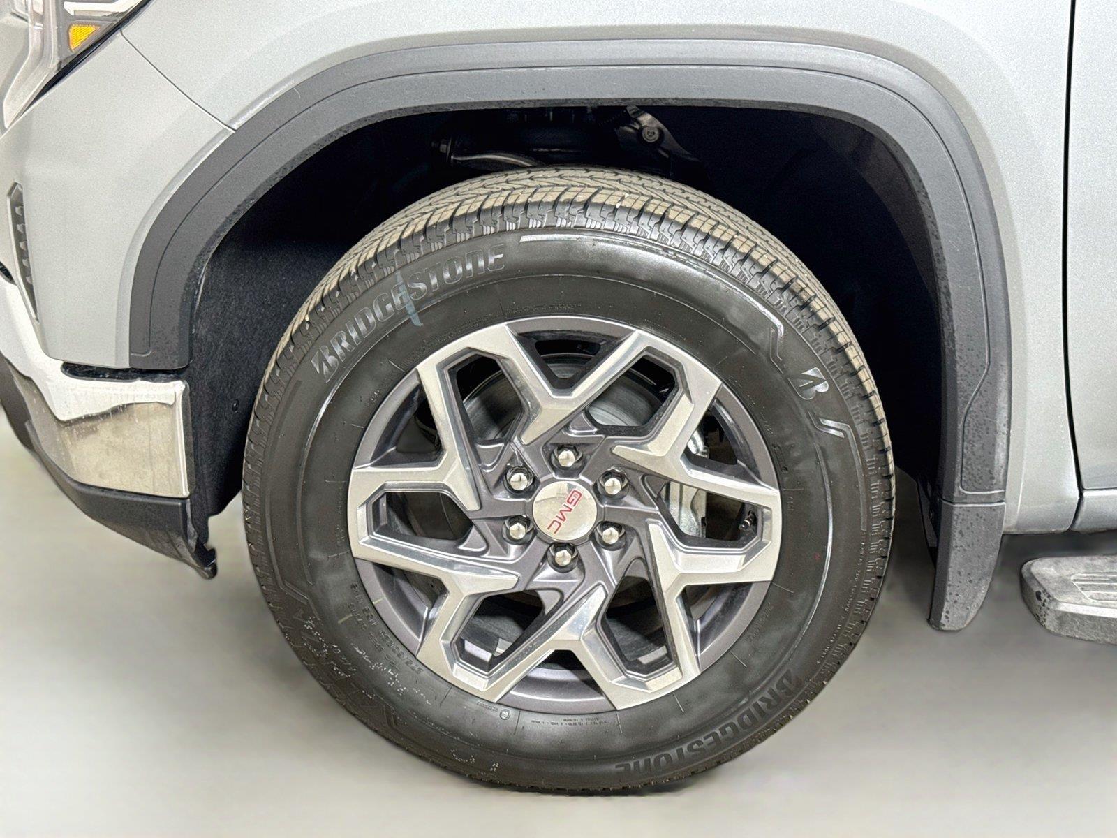 2026 GMC Sierra 1500 SLT - Photo 19