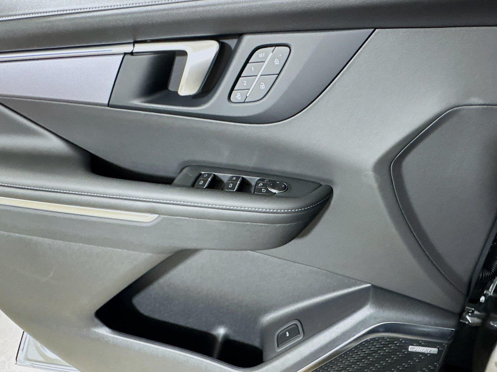 2026 Buick Enclave Sport Touring - Photo 16