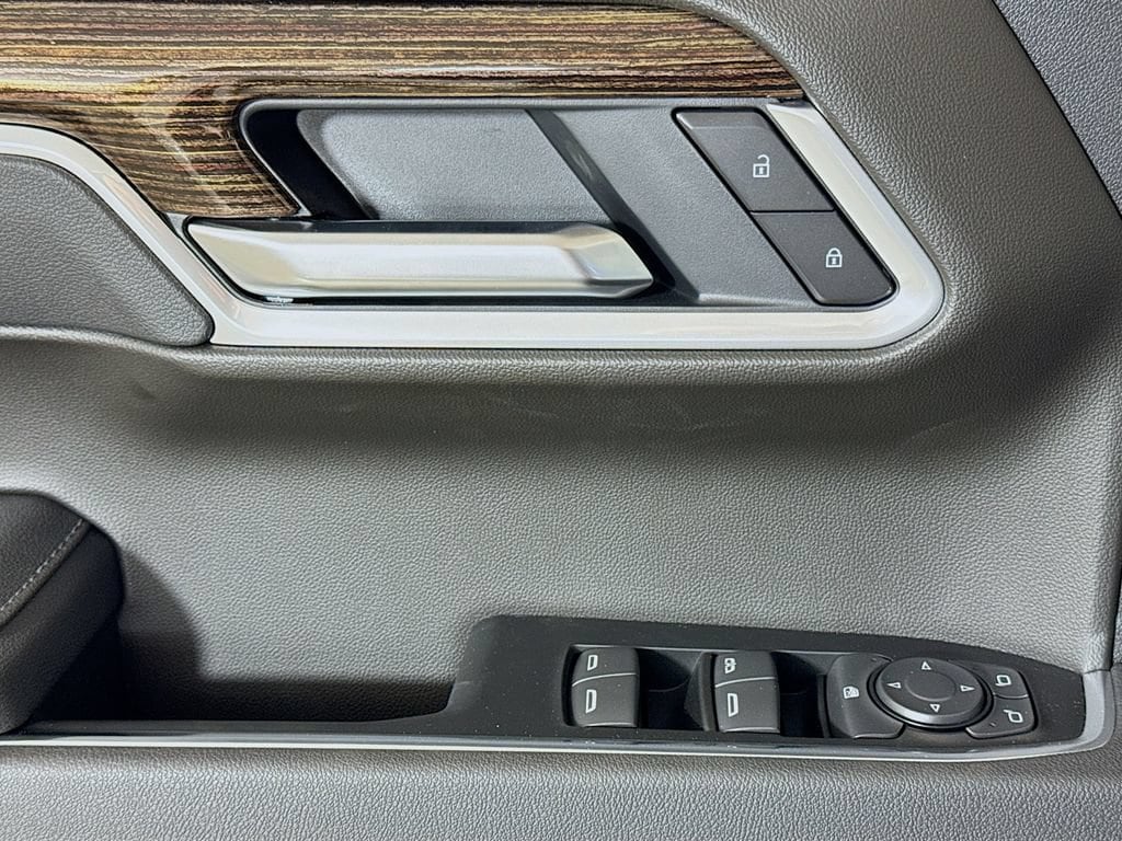 2026 GMC Sierra 1500 SLE - Photo 17