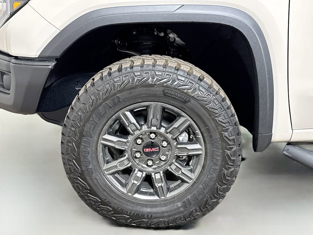 2026 GMC Sierra 1500 AT4X - Photo 19