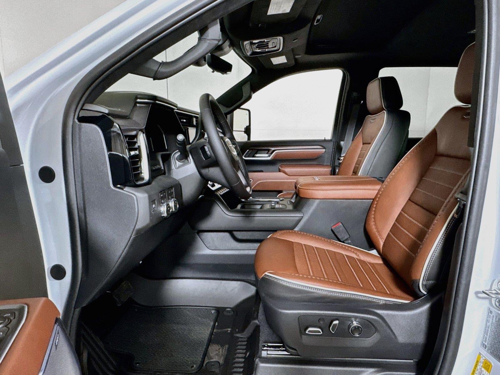 2026 GMC Sierra 2500HD Denali Ultimate - Photo 11
