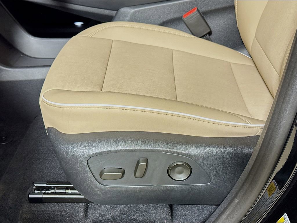 2026 Buick Enclave Preferred - Photo 17