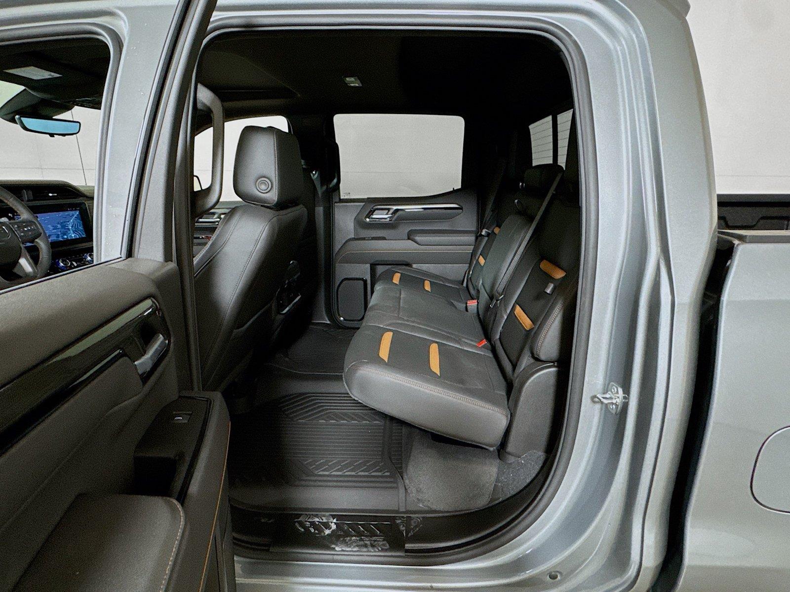 2026 GMC Sierra 1500 AT4 - Photo 13
