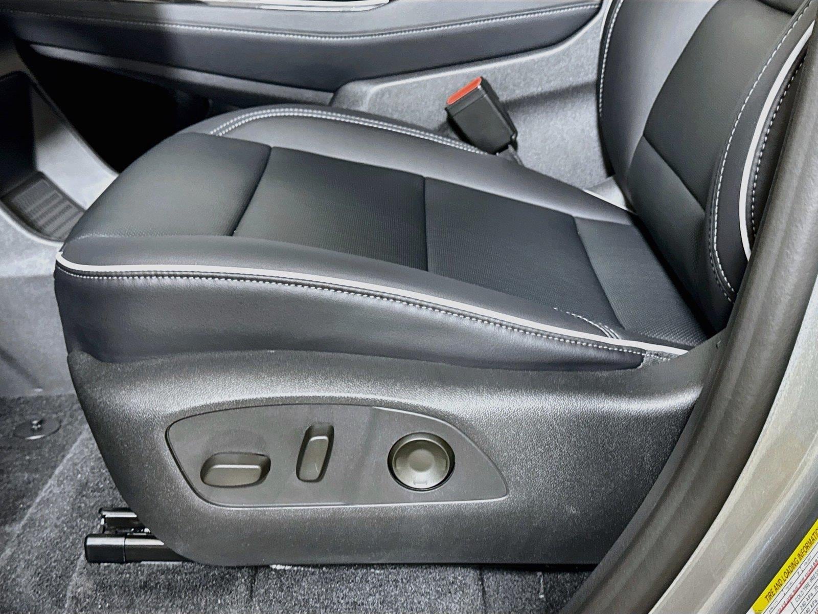 2027 Buick Enclave Preferred - Photo 17