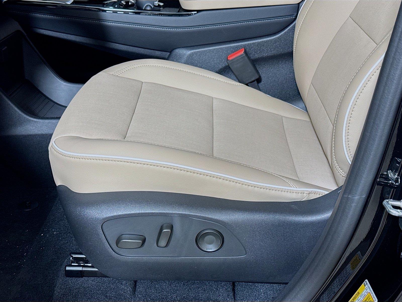 2026 Buick Enclave Preferred - Photo 17