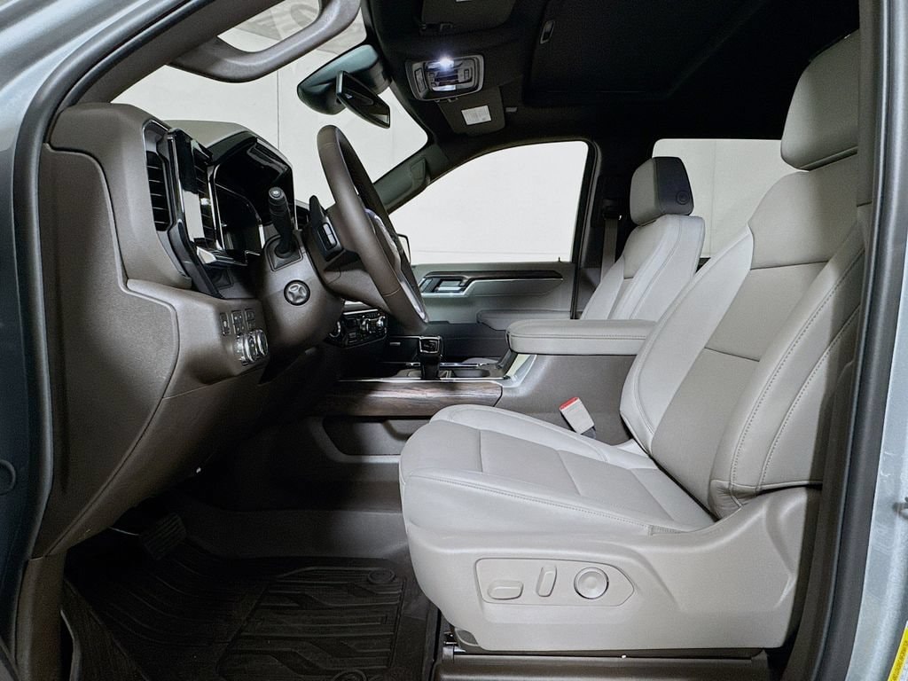 2026 GMC Sierra 1500 SLT - Photo 12