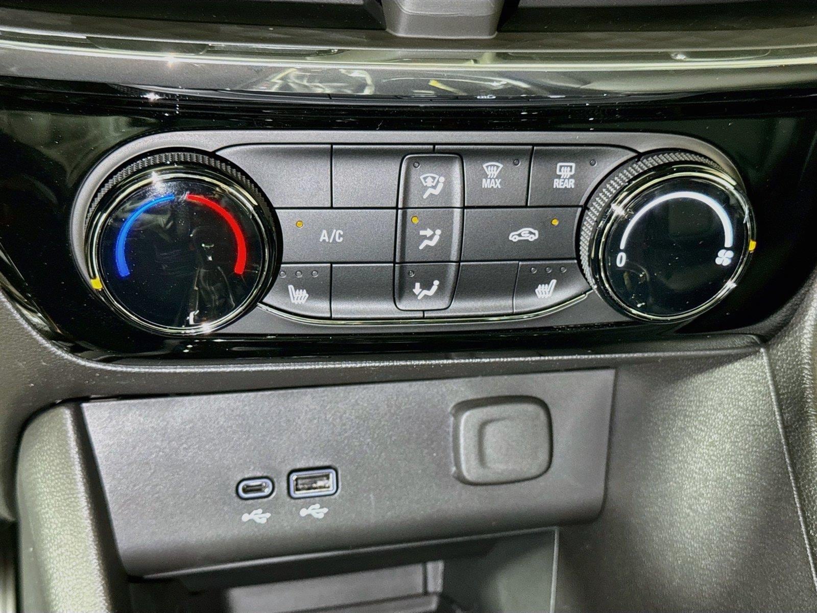 2026 Buick Encore GX Sport Touring - Photo 9
