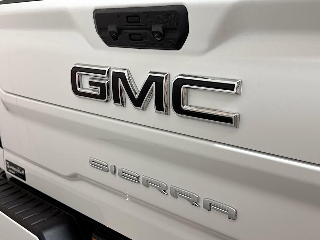 2026 GMC Sierra 2500HD AT4 - Photo 18