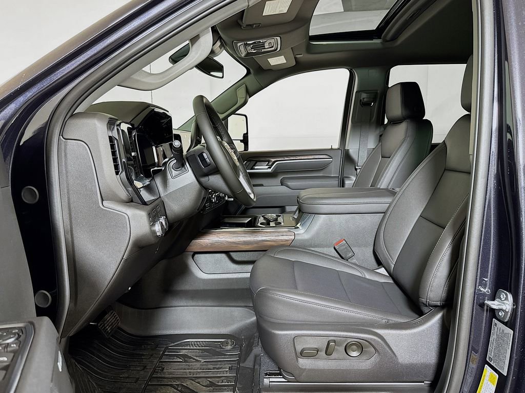 2025 GMC Sierra 2500HD SLT - Photo 12