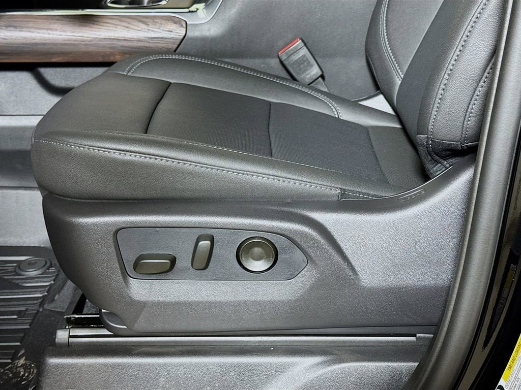 2026 GMC Sierra 2500HD SLT - Photo 17