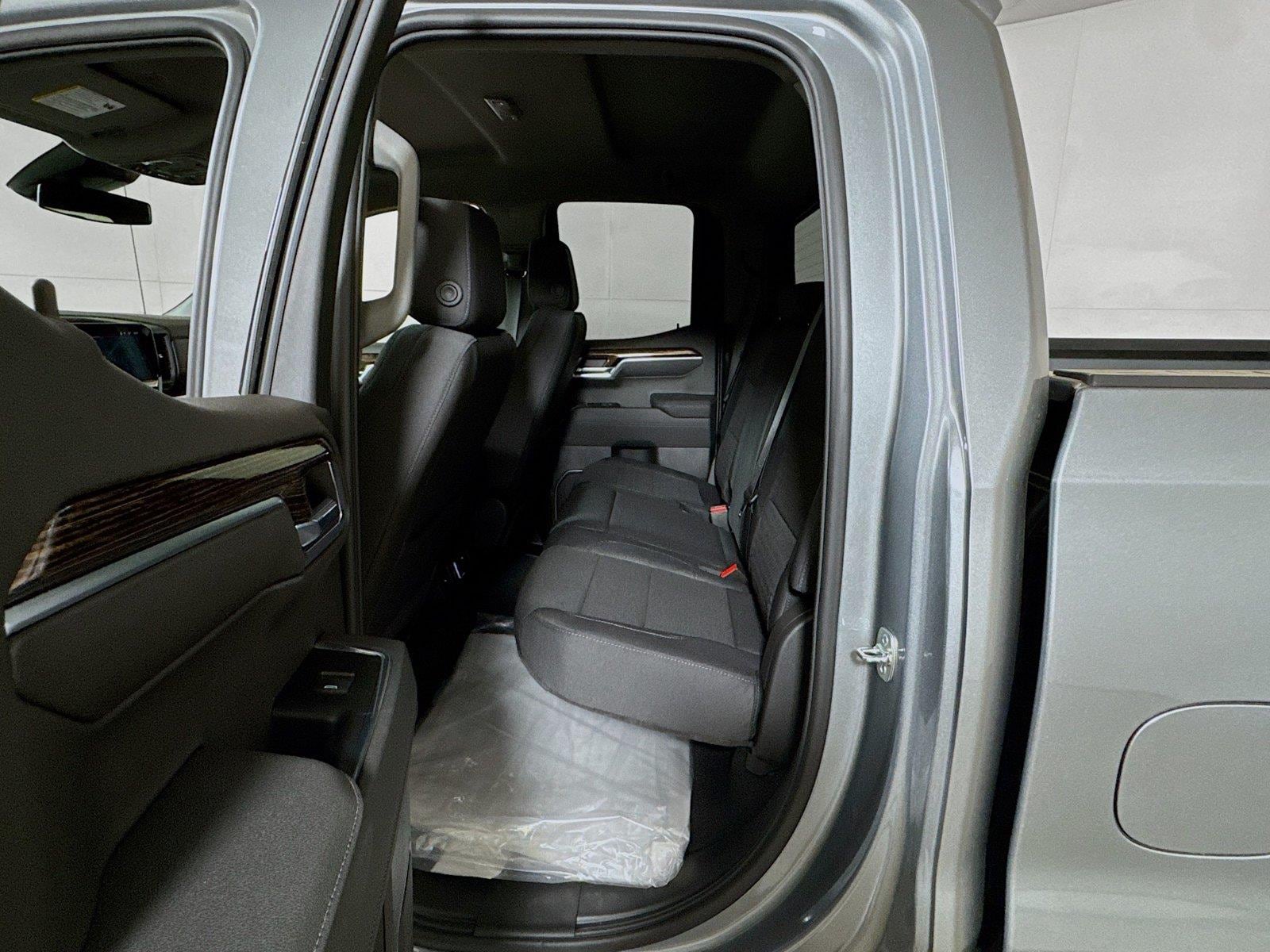 2026 GMC Sierra 1500 SLE - Photo 13