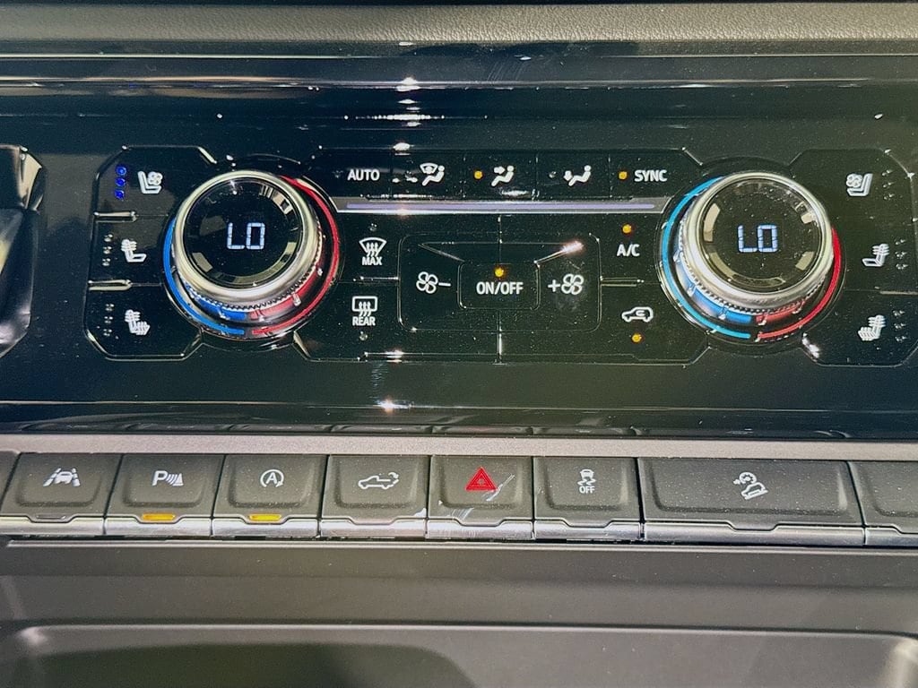 2026 GMC Sierra 1500 AT4 - Photo 10