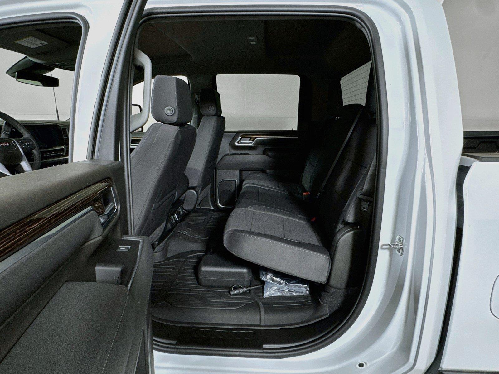 2026 GMC Sierra 2500HD SLE - Photo 13