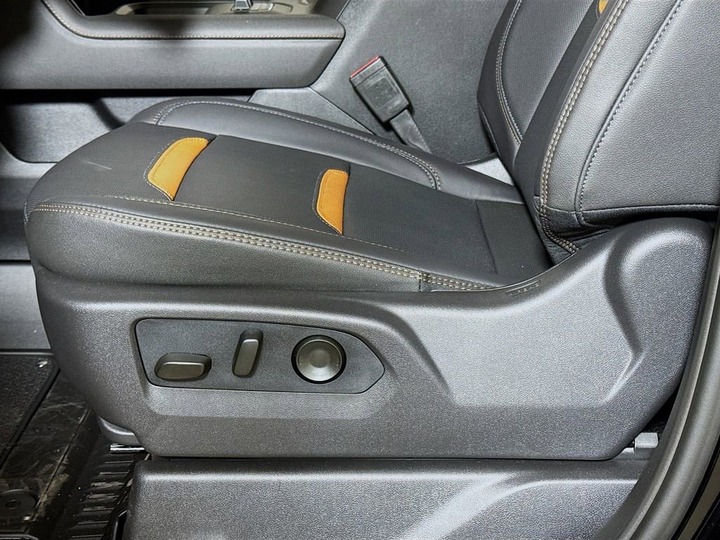 2026 GMC Sierra 2500HD AT4 - Photo 17
