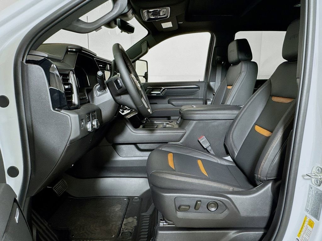 2026 GMC Sierra 2500HD AT4 - Photo 12