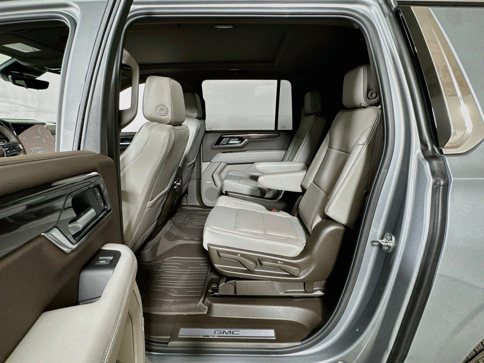 2027 GMC Yukon XL Elevation - Photo 13