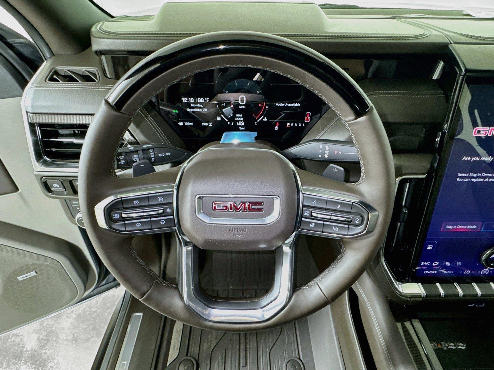 2027 GMC Yukon XL Elevation - Photo 6