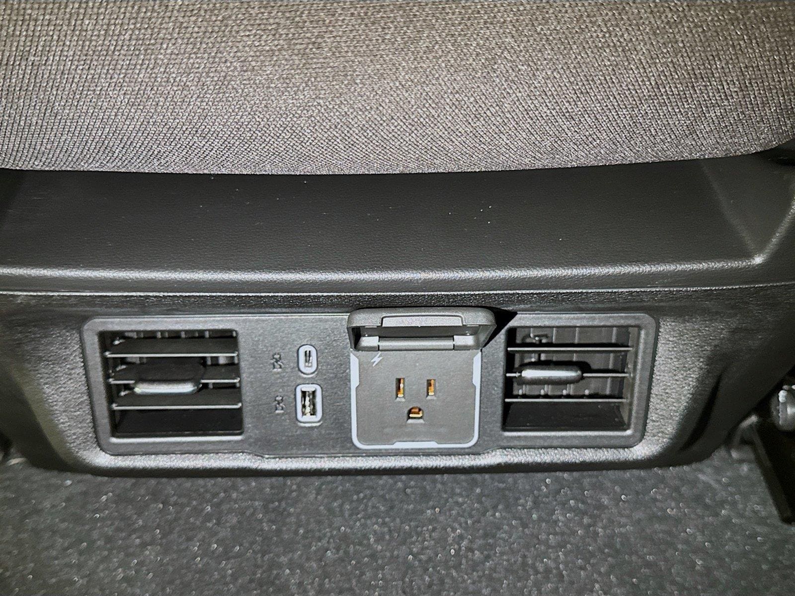 2026 GMC Sierra 1500 SLE - Photo 14
