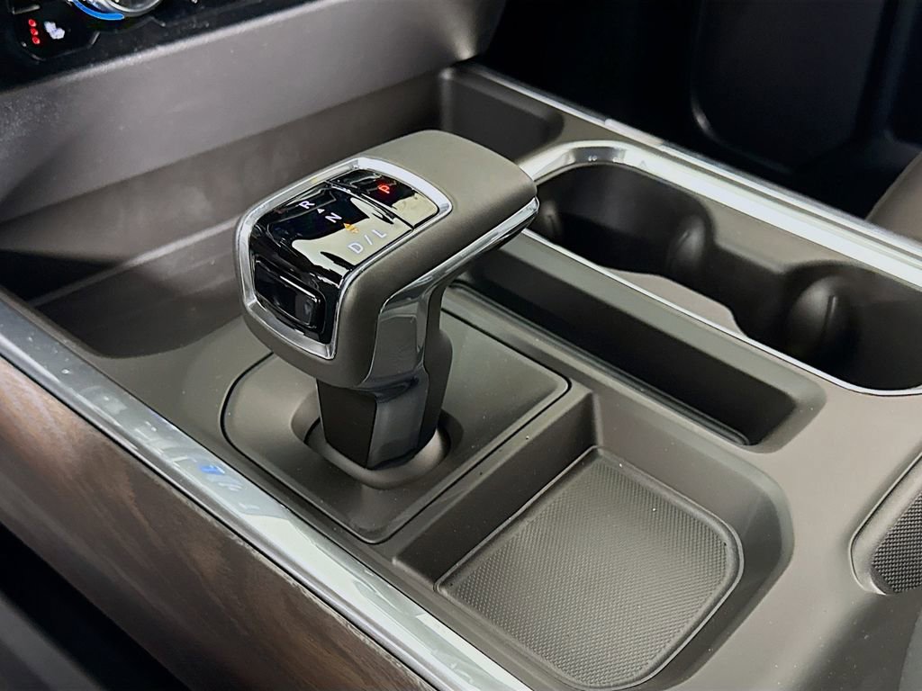 2026 GMC Sierra 1500 SLT - Photo 11