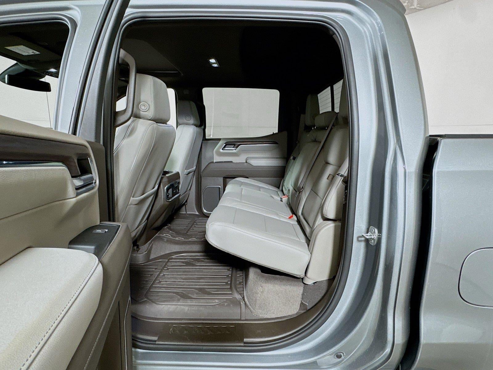 2026 GMC Sierra 1500 SLT - Photo 13