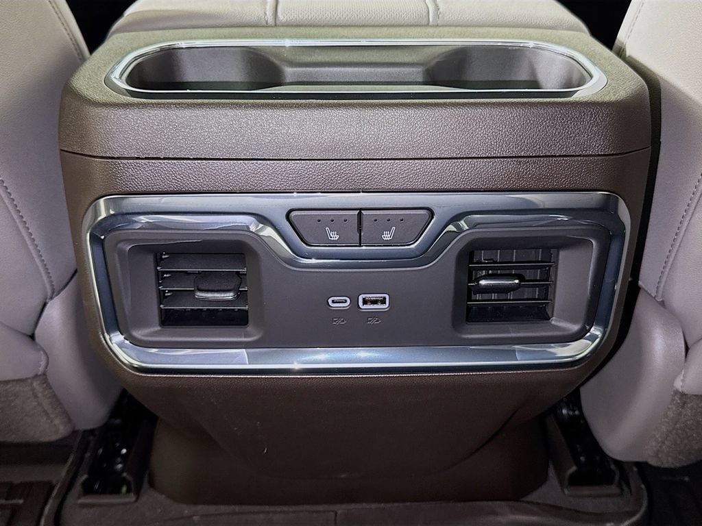 2026 GMC Sierra 1500 SLT - Photo 14