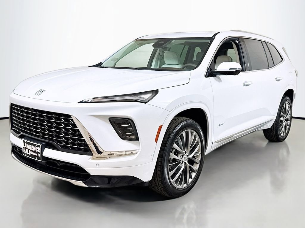 2026 Buick Enclave Avenir AWD's photo