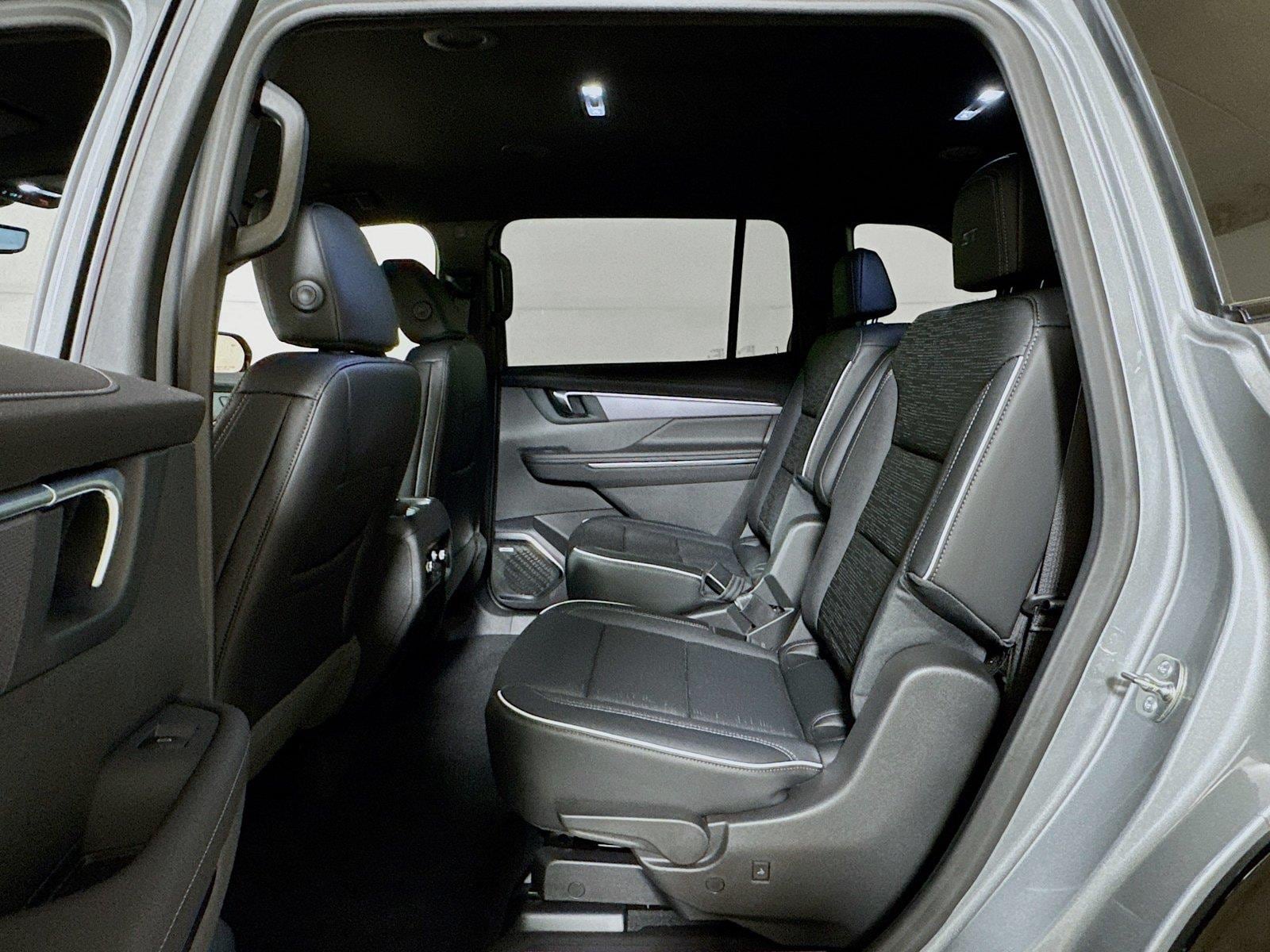 2026 Buick Enclave Sport Touring - Photo 13