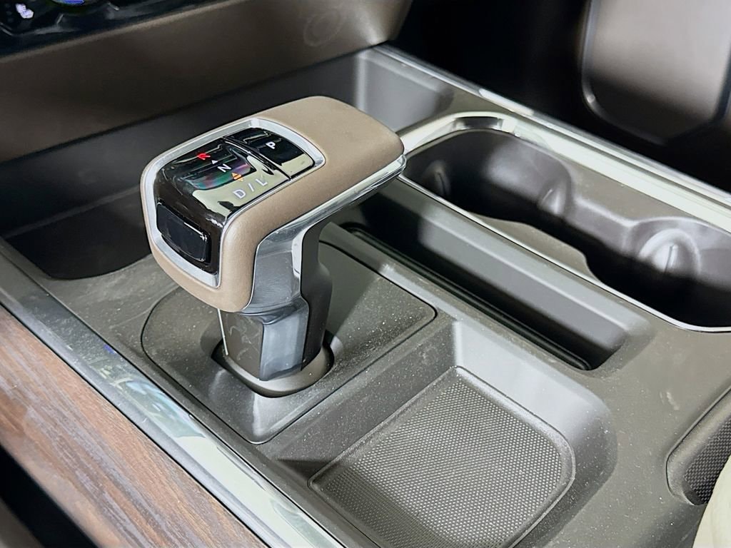 2026 GMC Sierra 1500 SLT - Photo 11