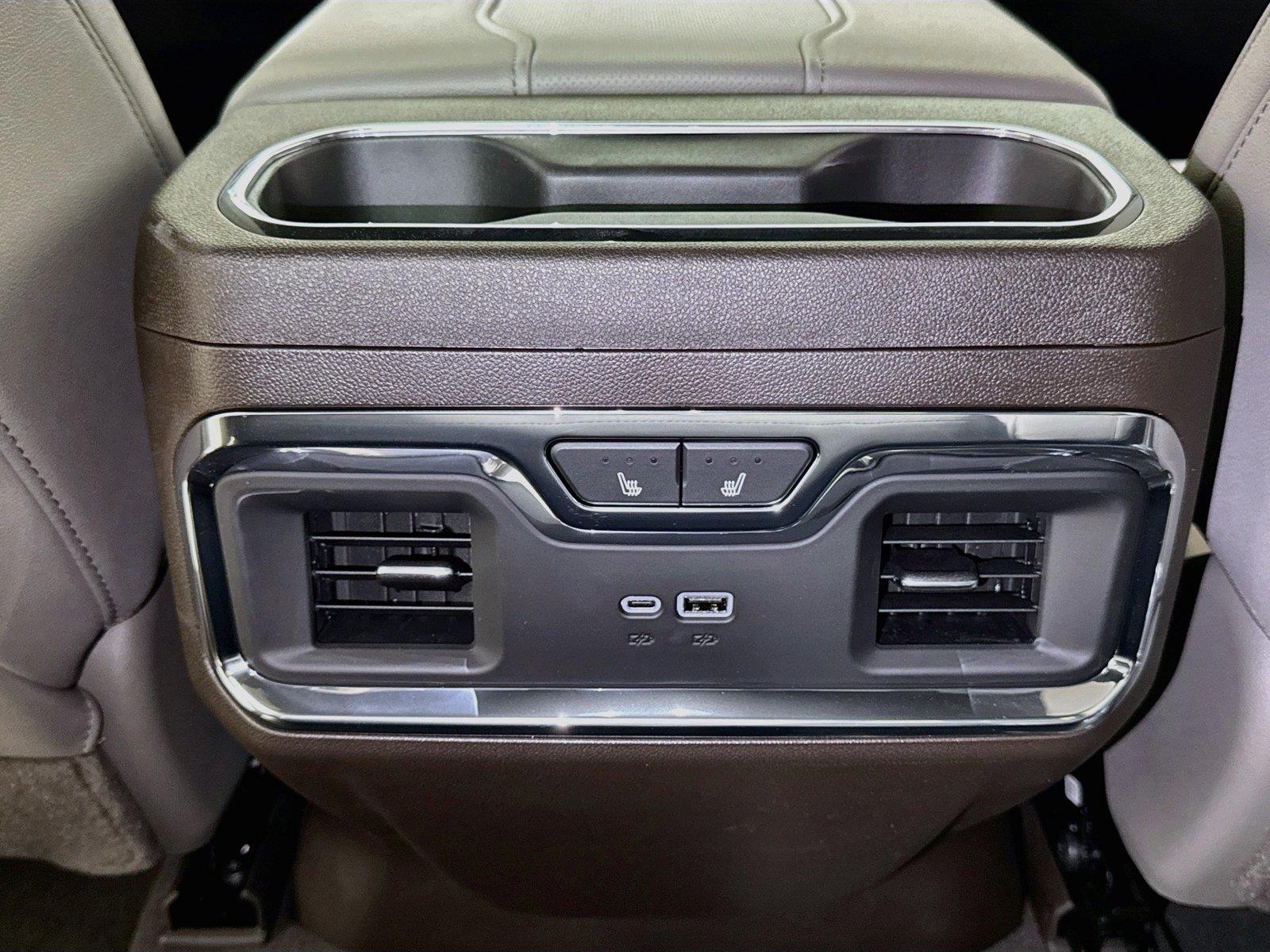 2026 GMC Sierra 1500 SLT - Photo 14