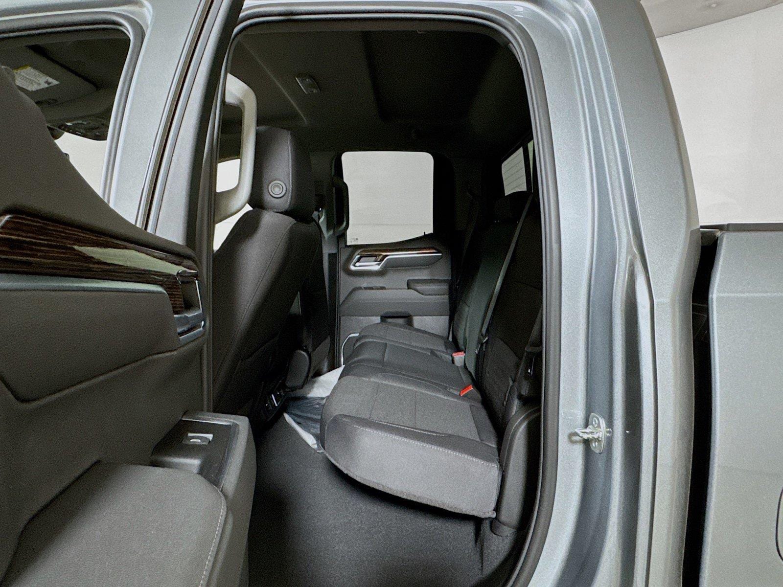 2026 GMC Sierra 1500 SLE - Photo 13