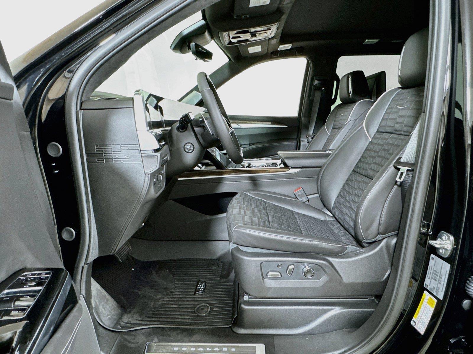 2026 Cadillac Escalade Platinum Sport - Photo 11