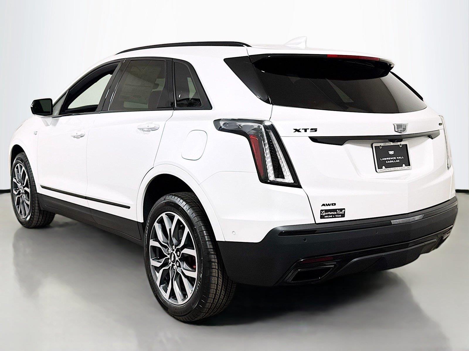 2026 Cadillac XT5 Sport - Photo 3