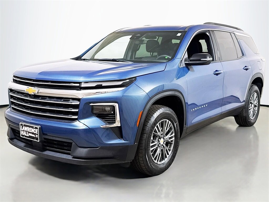 Used 2025 Chevrolet Traverse LT SUV