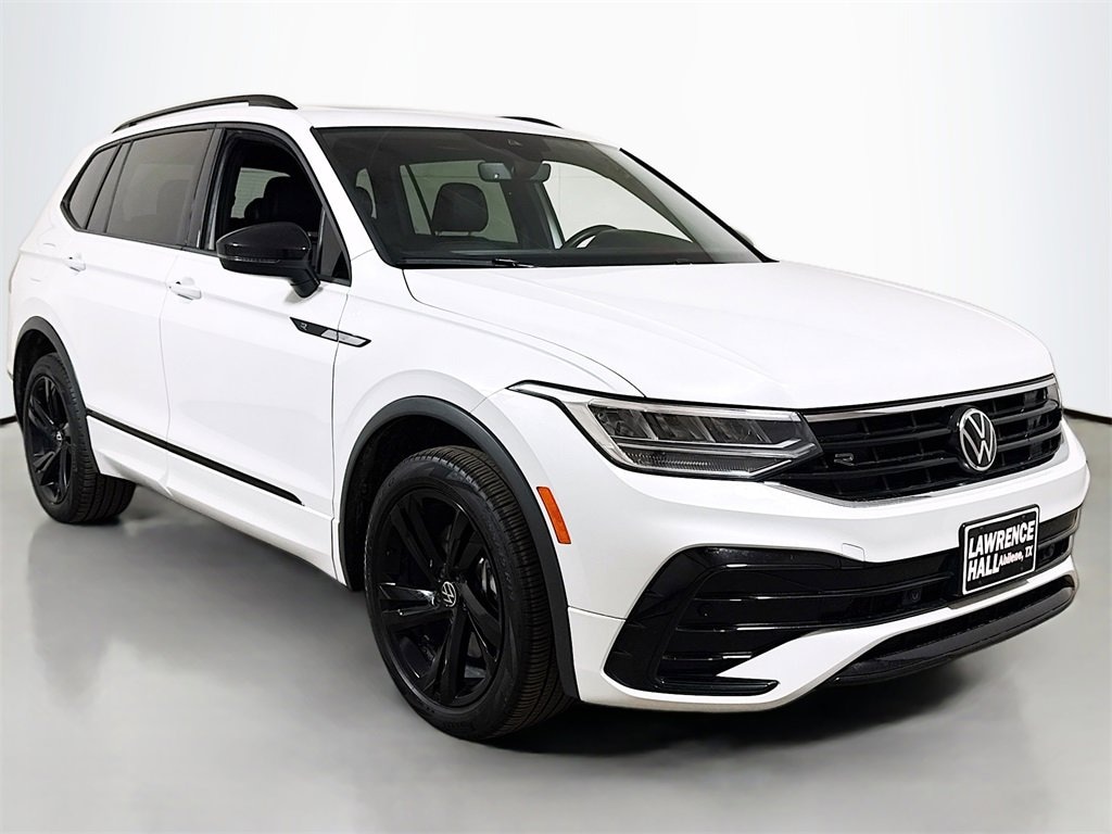 Used 2024 Volkswagen Tiguan SE R-Line Black