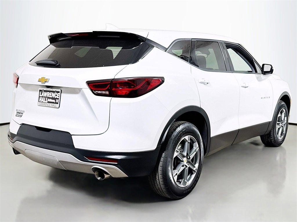2023 Chevrolet Blazer 2LT photo 4
