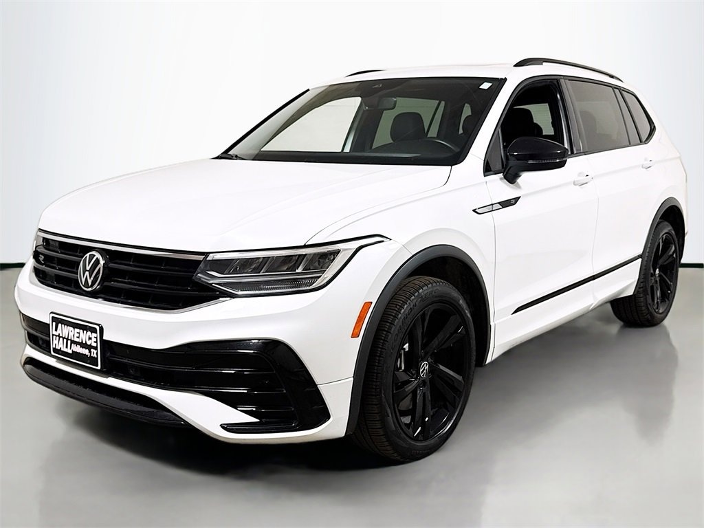 Used 2024 Volkswagen Tiguan SE R-Line Black