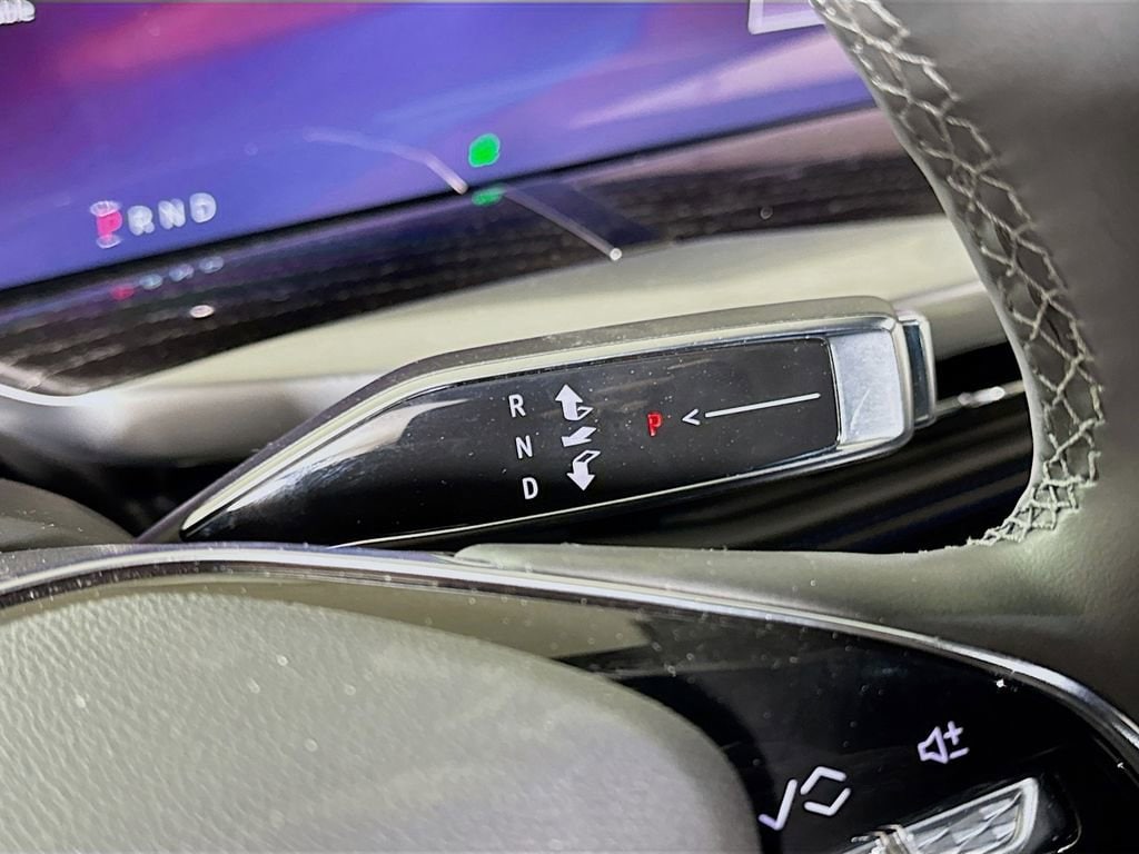 2025 Cadillac Escalade IQ Luxury 1 - Photo 11