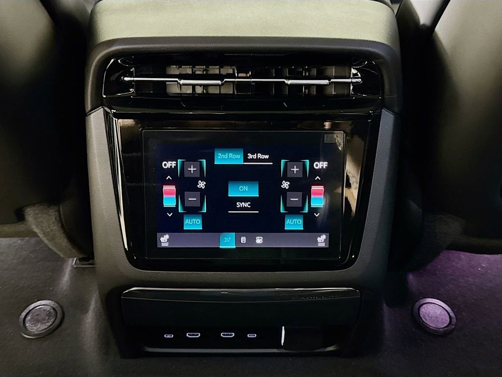 2025 Cadillac Escalade IQ Luxury 1 - Photo 14