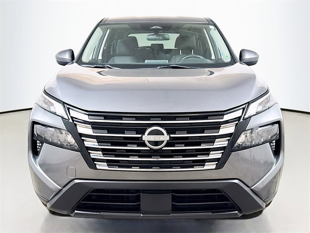 Used 2024 Nissan Rogue SV